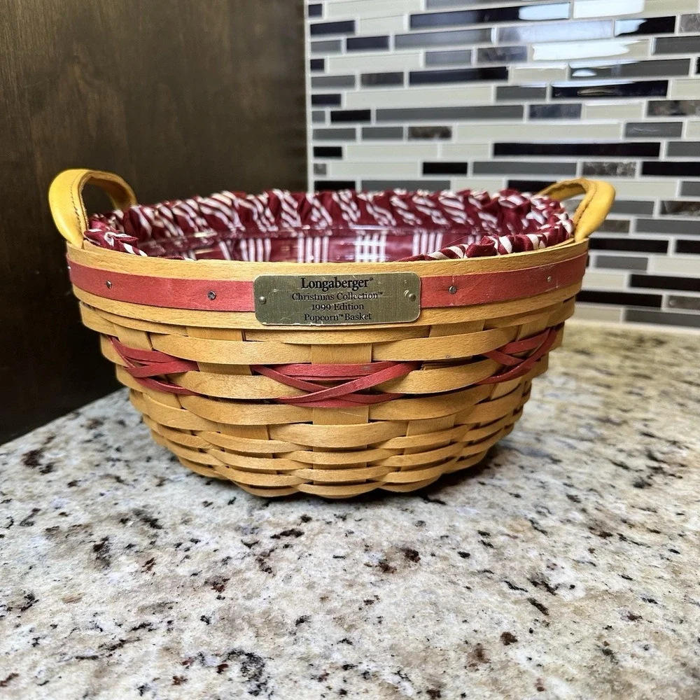 Longaberger Christmas Collection 1999 Edition Popcorn Basket Liner Protector Red